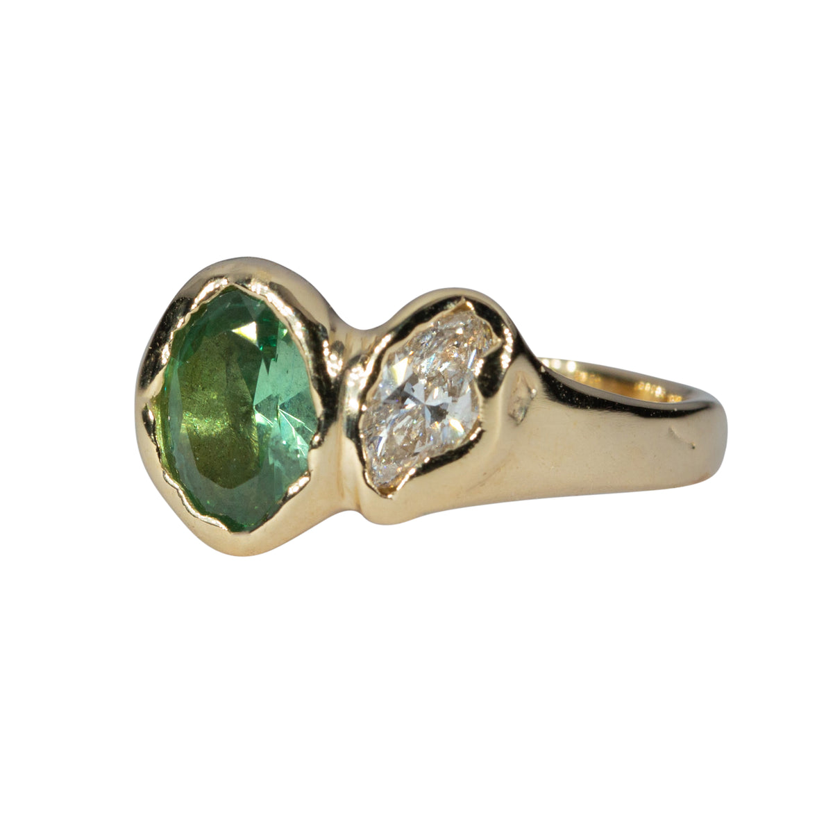 DIamond & Sapphire Ring